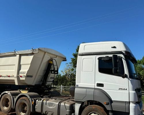 Caminhão Mercedes Benz MB2544 22/22 - Imagem 6