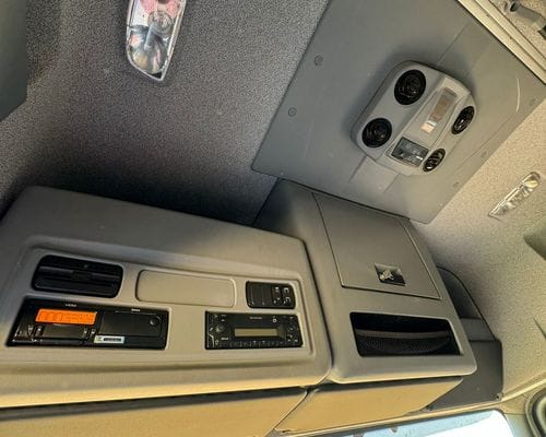 Caminhão Mercedes Benz MB2544 22/22 - Imagem 10