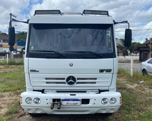 Caminhão Mercedes Benz MB1718 11/11 - Imagem 4