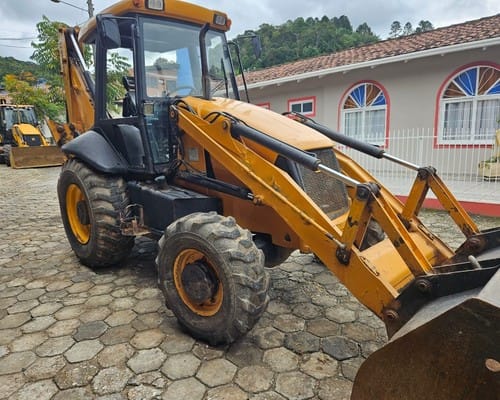 Retroescavadeira JCB 3CX 14/14 - Imagem 2