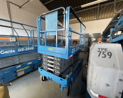 Plataforma Elevatória Genie GS3246 10/10 - Imagem 4