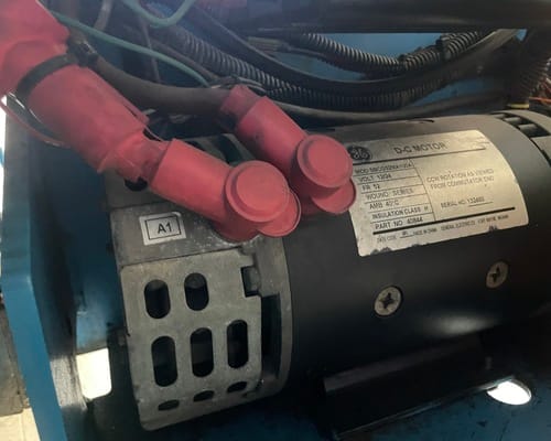 Plataforma Elevatória Genie GS3246 10/10 - Imagem 10