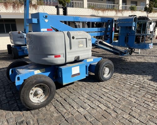 Plataforma Elevatória Genie Z4525DC 09/09 - Imagem 3