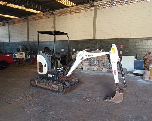 Mini Escavadeira Bobcat E20 19/19 - Imagem 4