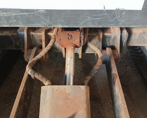 Mini Escavadeira Bobcat E20 19/19 - Imagem 12