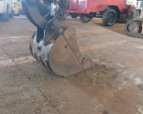 Mini Escavadeira Bobcat E20 19/19 - Imagem 18