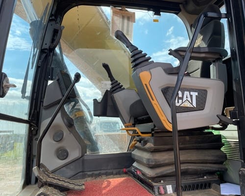 Escavadeira Caterpillar 320GC 22/22 - Imagem 7