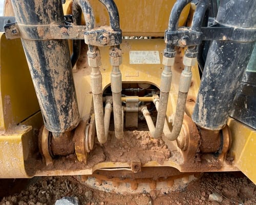 Escavadeira Caterpillar 320GC 22/22 - Imagem 14