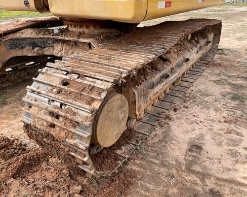 Escavadeira Caterpillar 320GC 22/22 - Imagem 18