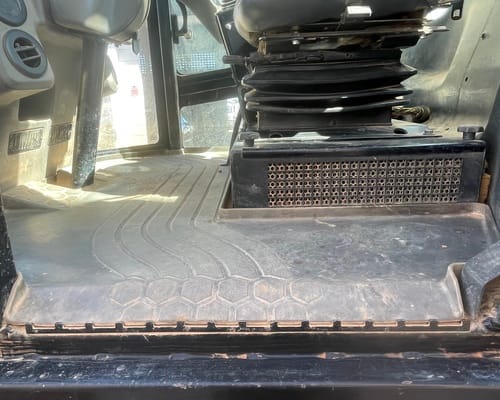 Rolo compactador Caterpillar CS54B 14/14 - Imagem 5
