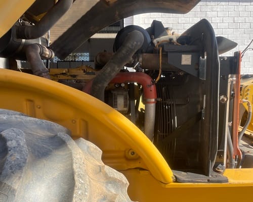 Rolo compactador Caterpillar CS54B 14/14 - Imagem 13
