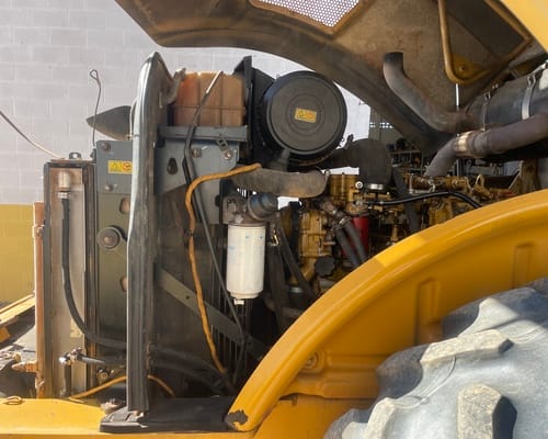 Rolo compactador Caterpillar CS54B 14/14 - Imagem 9