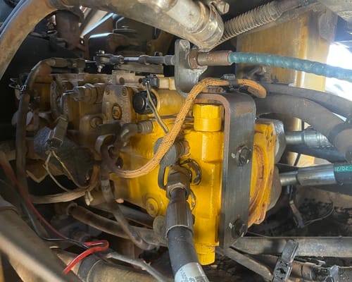 Rolo compactador Caterpillar CS54B 14/14 - Imagem 12