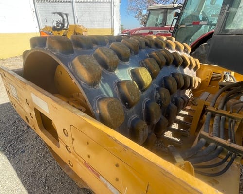 Rolo compactador Caterpillar CS54B 14/14 - Imagem 16