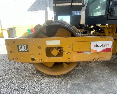 Rolo compactador Caterpillar CS54B 14/14 - Imagem 19