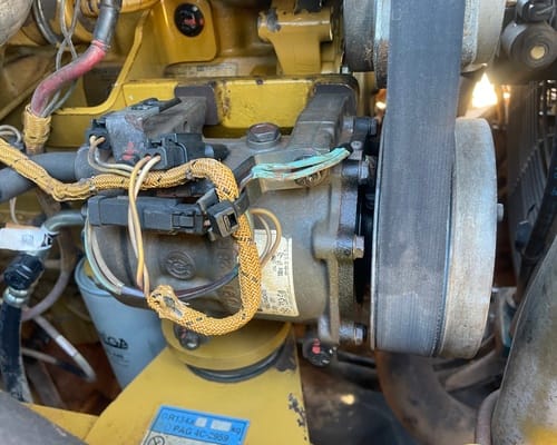 Rolo compactador Caterpillar CS54B 14/14 - Imagem 10