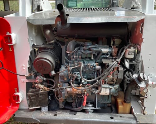 Mini Carregadeira Bobcat S570 20/20 - Imagem 10