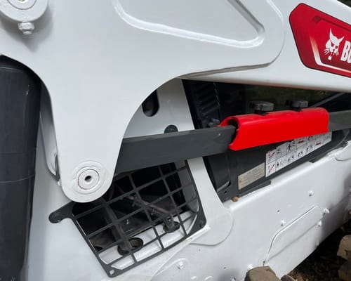 Mini Carregadeira Bobcat S570 20/20 - Imagem 15