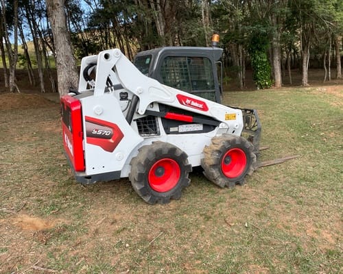 Mini Carregadeira Bobcat S570 21/21 - Imagem 3