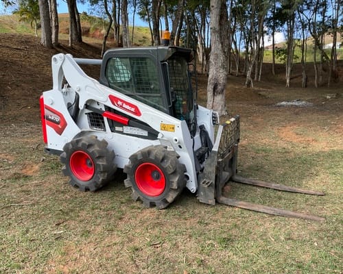 Mini Carregadeira Bobcat S570 21/21 - Imagem 4