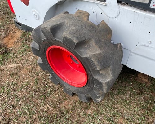 Mini Carregadeira Bobcat S570 21/21 - Imagem 18