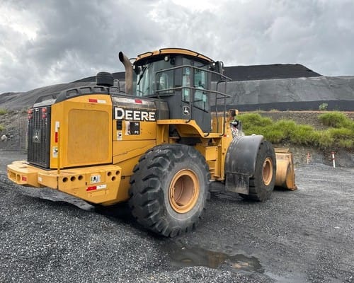 Pá carregadeira  John Deere 724K 17/17 - Imagem 3