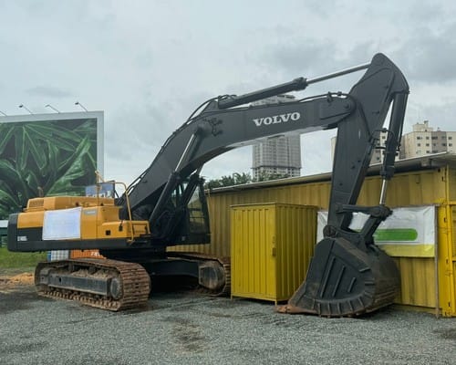 Escavadeira Volvo EC480 16/16 - Imagem 1