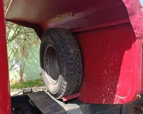Caminhão Mercedes Benz Caçamba MB1113 70/70 - Imagem 14