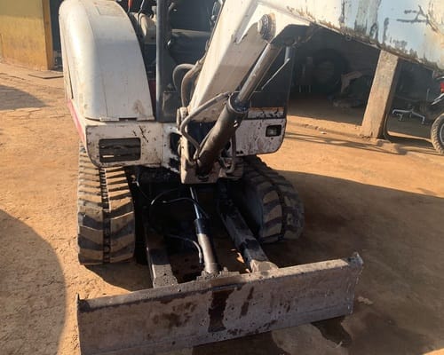 Mini Escavadeira Bobcat 325 12/12 - Imagem 14