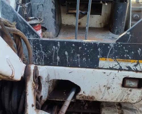 Mini Escavadeira Bobcat 325 12/12 - Imagem 17