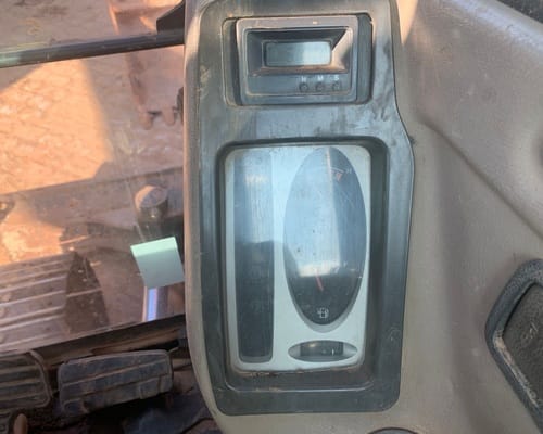 Mini Escavadeira Doosan S75V 12/12 - Imagem 10