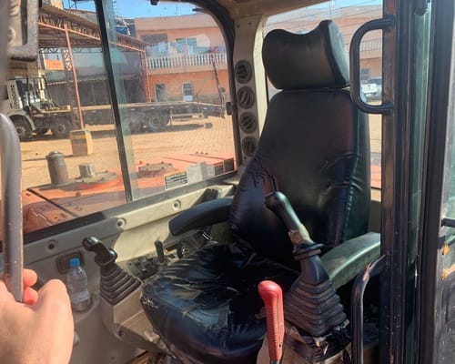 Mini Escavadeira Doosan S75V 12/12 - Imagem 11