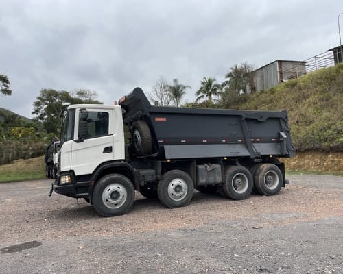 Caminhão Scania Caçamba G500 21/21 - Imagem 1