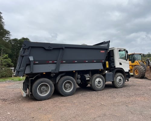 Caminhão Scania Caçamba G500 21/21 - Imagem 3