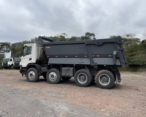 Caminhão Scania Caçamba G500 21/21 - Imagem 2