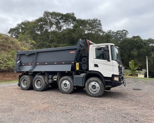 Caminhão Scania Caçamba G500 21/21 - Imagem 4