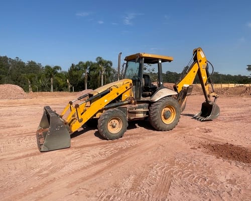 Retroescavadeira JCB  JCB 3C 08/08 - Imagem 1