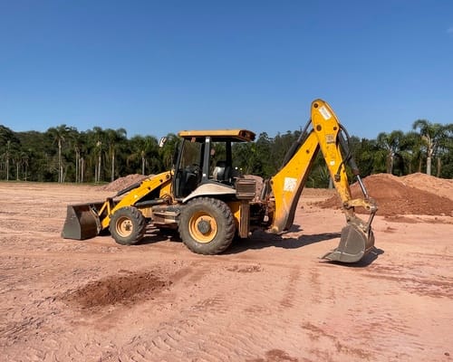 Retroescavadeira JCB  JCB 3C 08/08 - Imagem 2