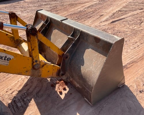 Retroescavadeira JCB  JCB 3C 08/08 - Imagem 16