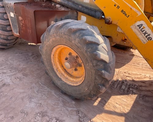 Retroescavadeira JCB  JCB 3C 08/08 - Imagem 20