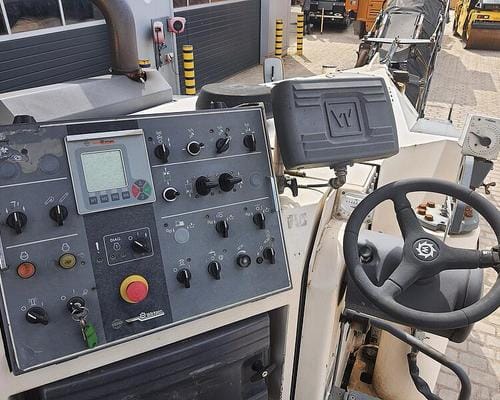 Fresadora de Asfalto Wirtgen W100F 11/11 - Imagem 14