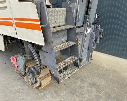 Fresadora de Asfalto Wirtgen W100F 09/09 - Imagem 7