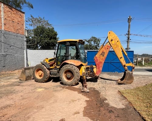 Retroescavadeira JCB 4 CX 10/10 - Imagem 2