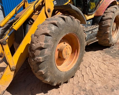 Retroescavadeira JCB 4 CX 10/10 - Imagem 22