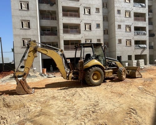 Retroescavadeira Caterpillar 416E 08/08 - Imagem 3