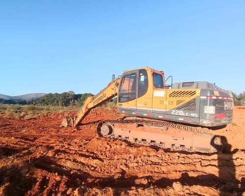 Escavadeira Hyundai R220 LC 15/15 - Imagem 3