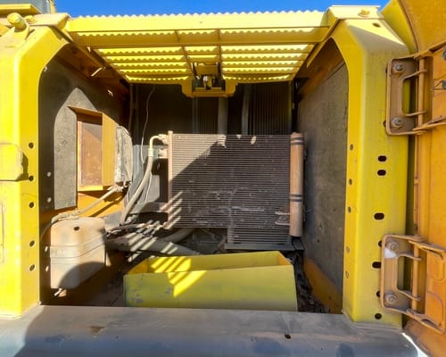 Escavadeira Komatsu PC200 09/09 - Imagem 9