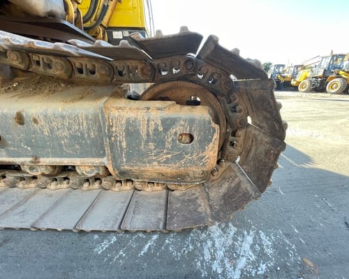 Escavadeira Komatsu PC200 09/09 - Imagem 17