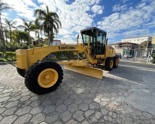 Motoniveladora Liugong CLG418 14/14 - Imagem 1