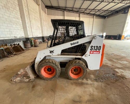 Mini Carregadeira Bobcat S130 11/11 - Imagem 2